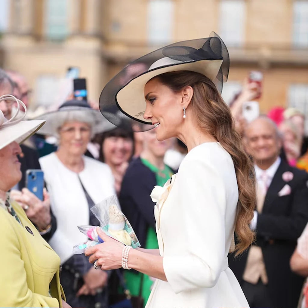 Garden Party Kate Middleton White Blazer