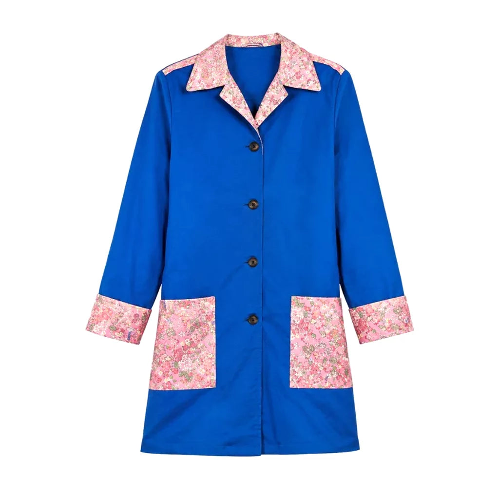 The End Of Oak Street Anne Hathaway Coat